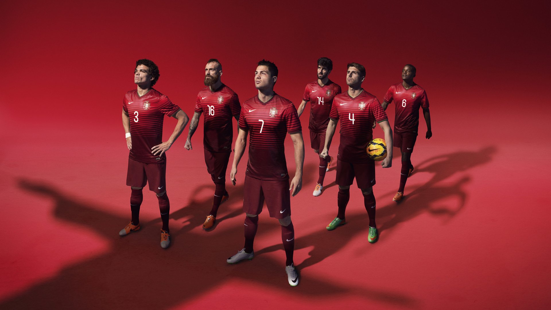 国足比赛期间战术板应用时机整理，足球战术板软件下载